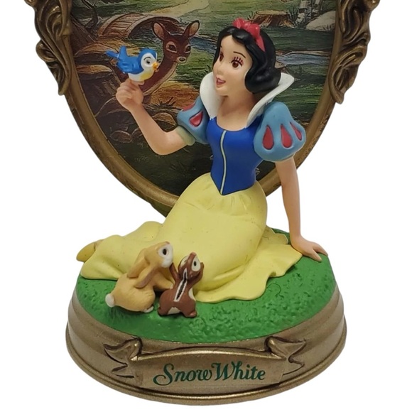 VTG 1998 Hallmark Keepsake Ornament Walt Disney's Snow White Enchanted Memories - Picture 5 of 8